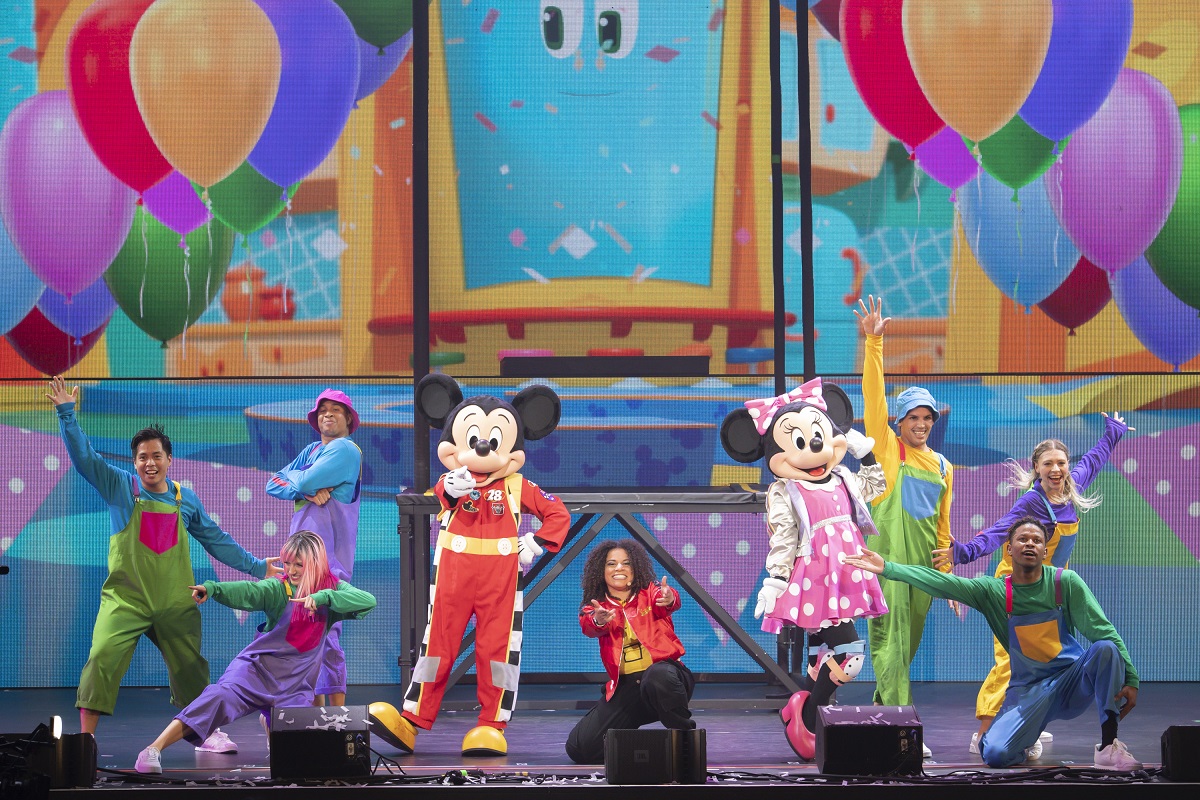 MICKEY MOUSE, DJ, MINNIE MOUSE