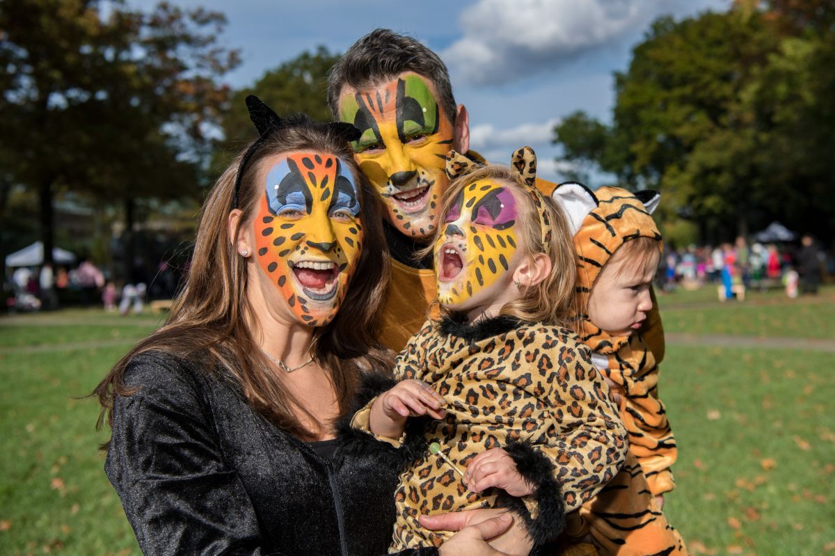 bxf-calendar-boo-at-the-zoo-credit-julie-larsen-maher-2024-10