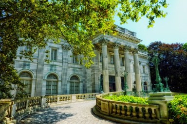 newport marble house