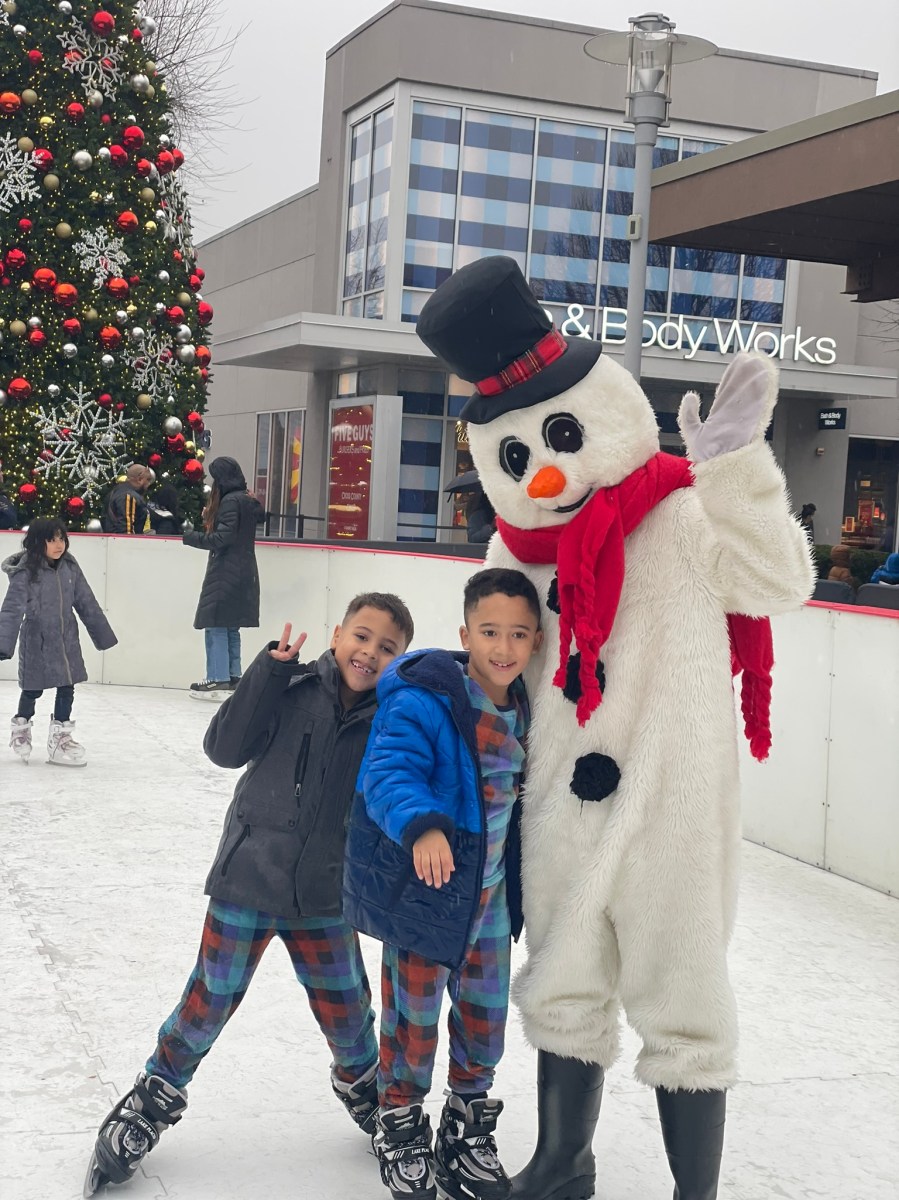 Pop Up Ice Skating Rink at Cross County Center