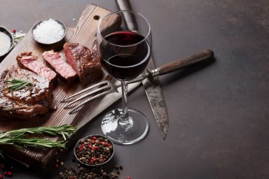 Wine-and-steak-1536×1024