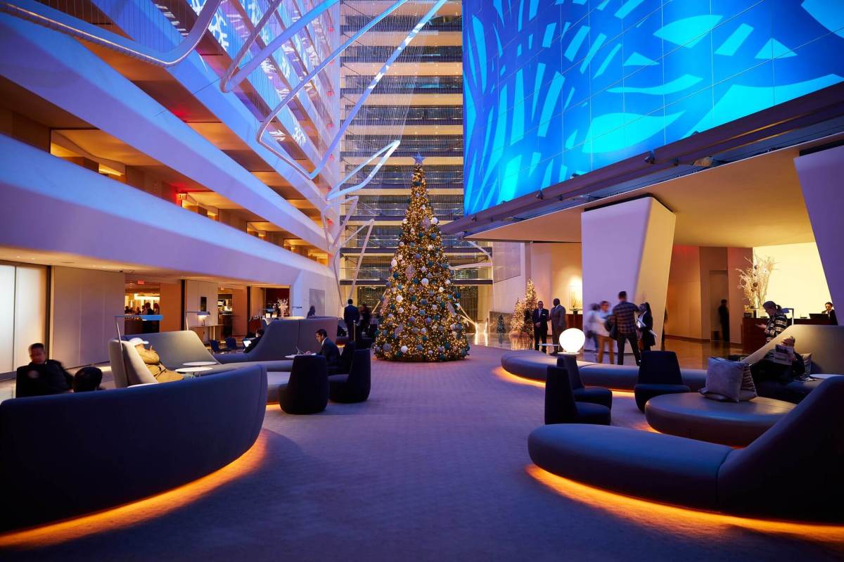 Manhattan Santa Visits Conrad New York Downtown’s Lobby