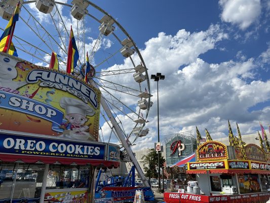 is the palisades mall open on july 4th