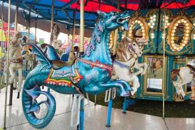 Dreamland – Carousel Grand2 900×600