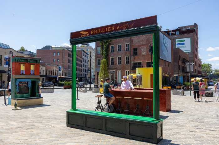 Visitors will be able to pose within lif