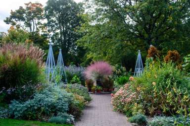 wave-hill_Design-Fridays-Compelling-Design-Garden-Walk_credit-Wave-Hill