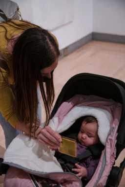 Stroller_Tour__Brooklyn_Artists_(Photo_Danny_Perez_)_600_900