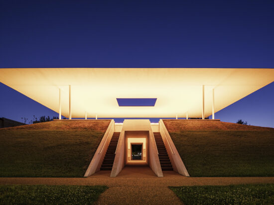 James-Turrell-at-Rice-550×412