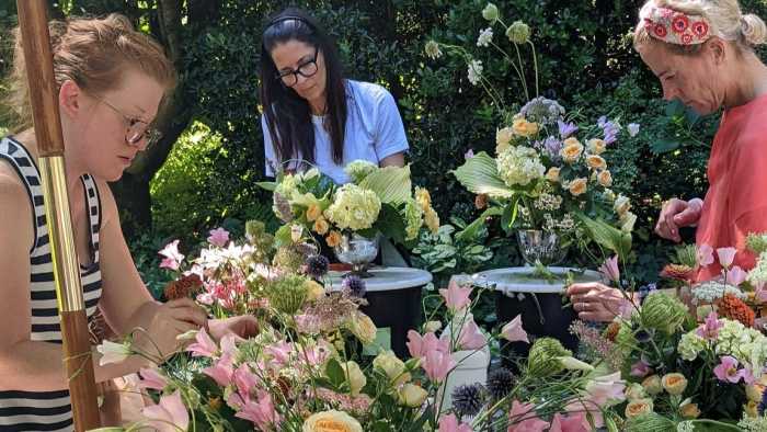 Create a stunning arrangement with flowe