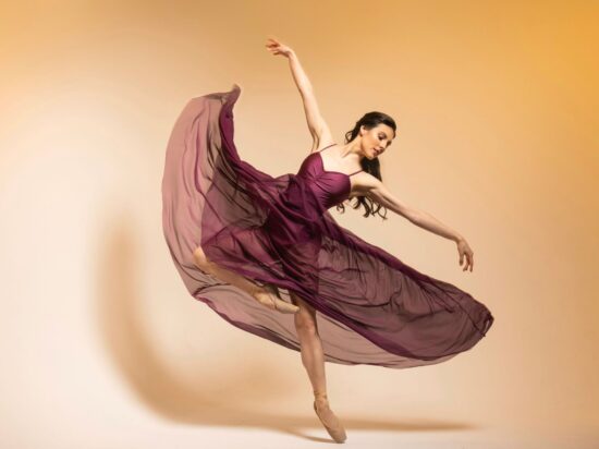 tiler-peck-hamptons-550×412