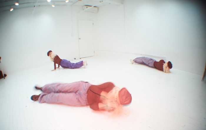 PINCH – An experimental dance-theatre pi