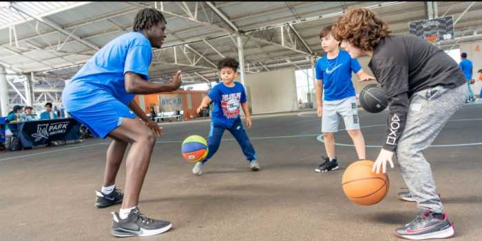 Kids aged 4-17 can join Brooklyn Bridge