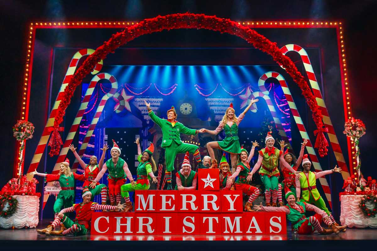 25-11-14 Elf The Musical Photo 2 – London Company_Photo by Matt Crockett. (1)