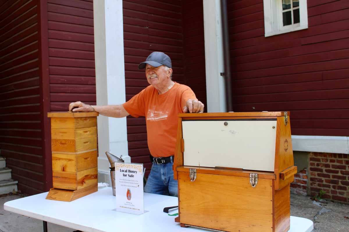 beekeeping-outdoor-workshop-2025