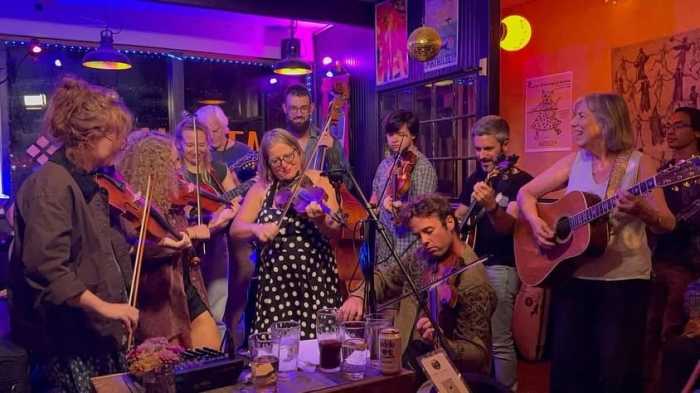 Every Wednesday local fiddler Melody All