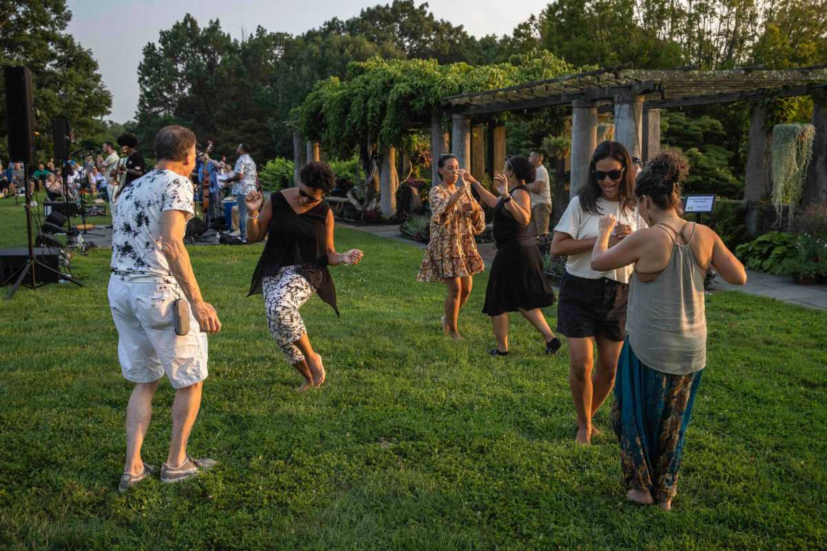 wave-hill_Fiesta-on-the-Hudson_credit-Dave-Sanders