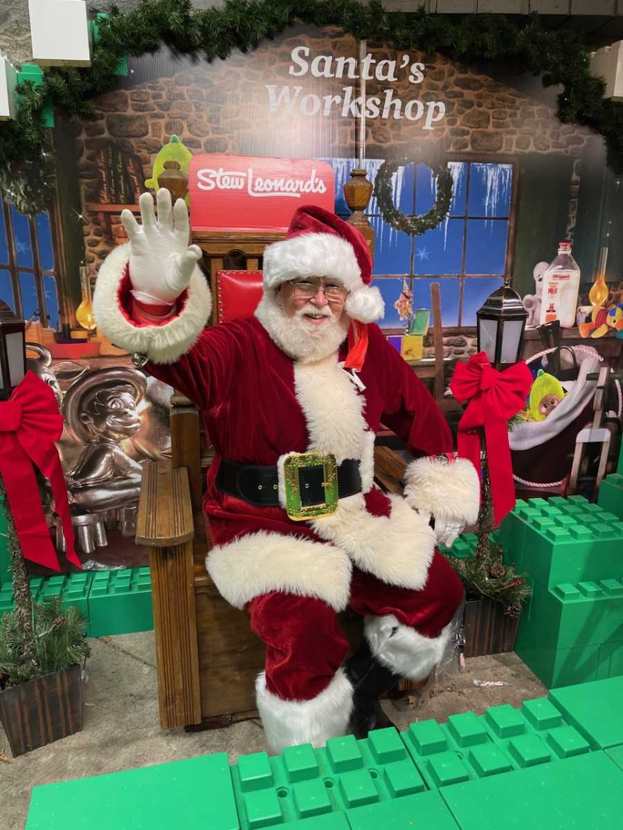 wf-calendar-Meet-Santa-Claus-at-Stew’s-2025-12