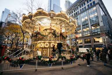 Christmas-Carousel_2025-12-01_34th-Street-Partnership_05