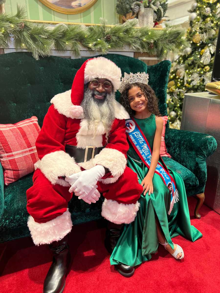 KP – Black Santa Photo Experience (1)