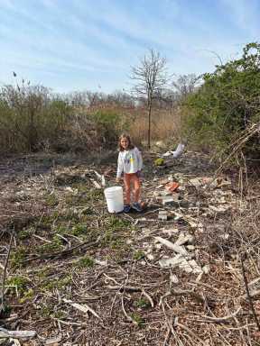 Pipes+Cove+Cleanup+BTS+April+25