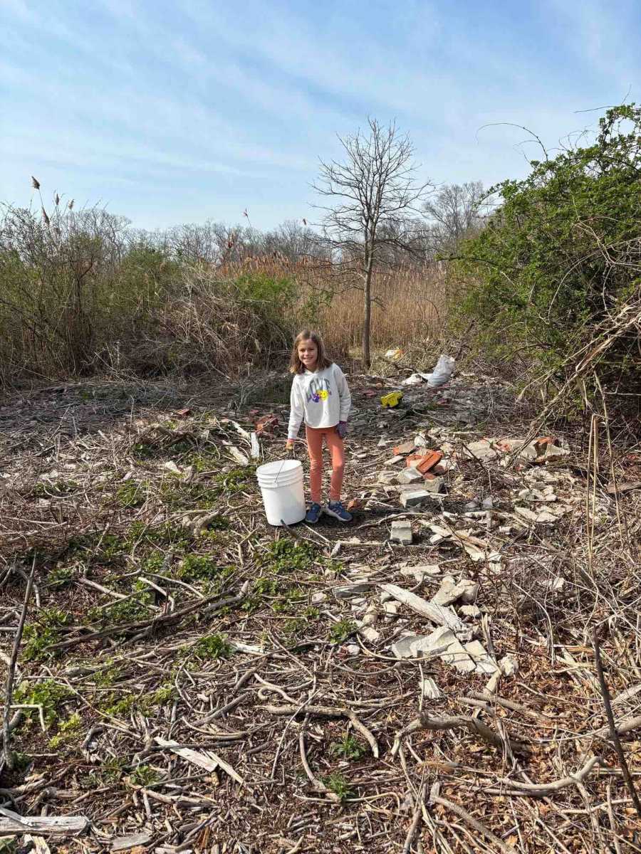 Pipes+Cove+Cleanup+BTS+April+25